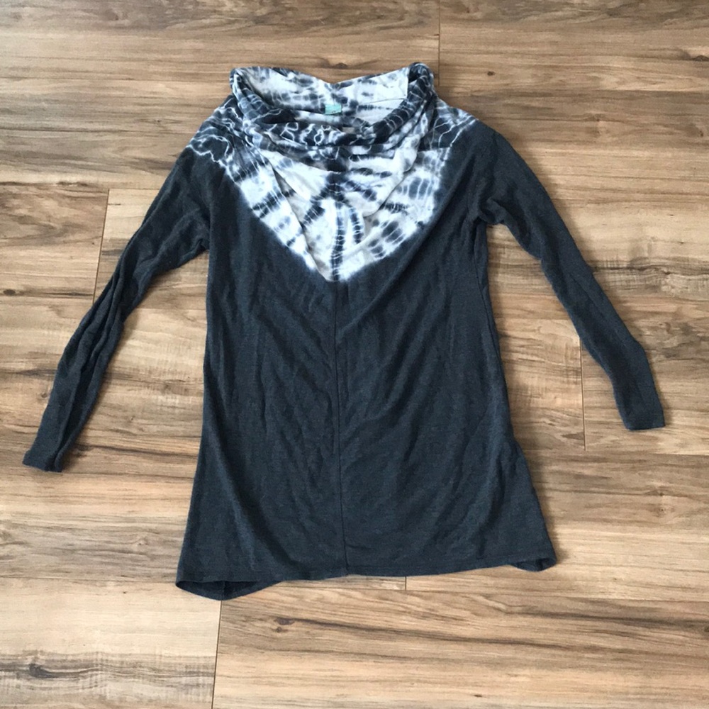 Long sleeve over sized shirt